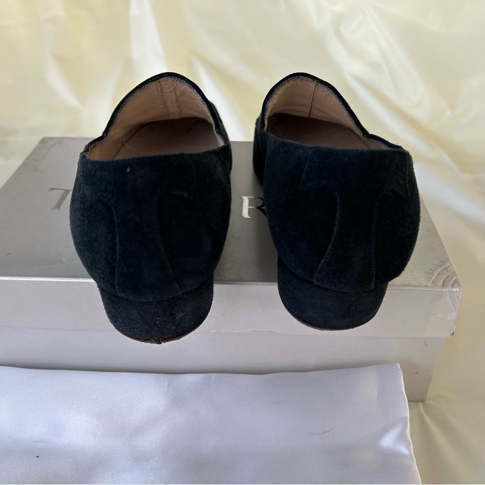 Taryn Rose Women's Black suede Loafers. Size 8 - Picture 5 of 7